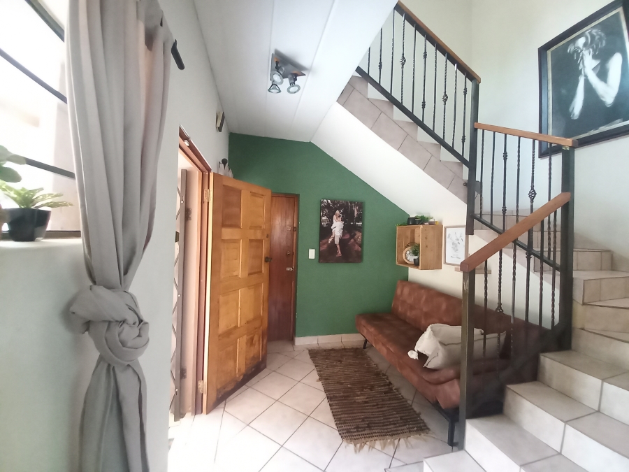 3 Bedroom Property for Sale in Safari Gardens North West